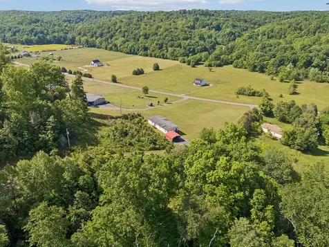 2484 W Leatherwood Road Cumberland Furnace TN 37051
