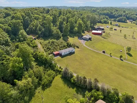 2484 W Leatherwood Road Cumberland Furnace TN 37051