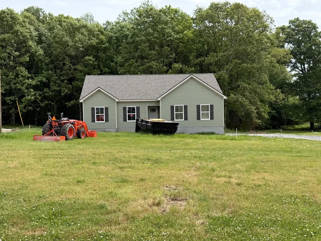 1698 Newt Mcknight Road Mcminnville TN 37110