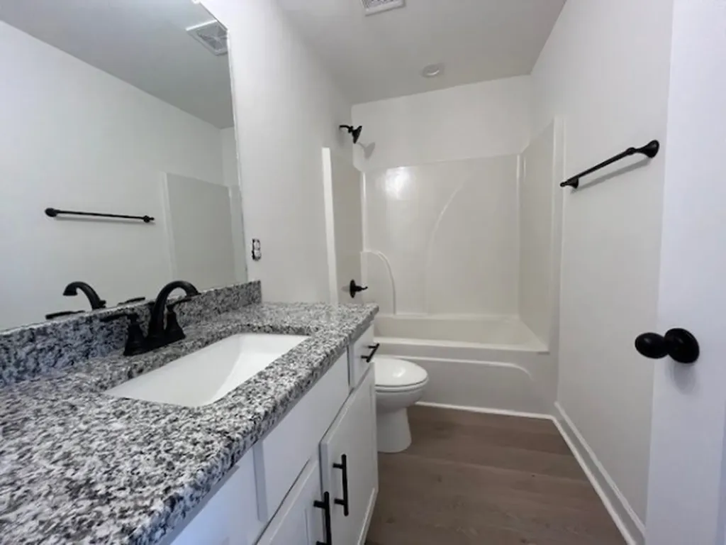 1698 Newt Mcknight Road Mcminnville TN 37110