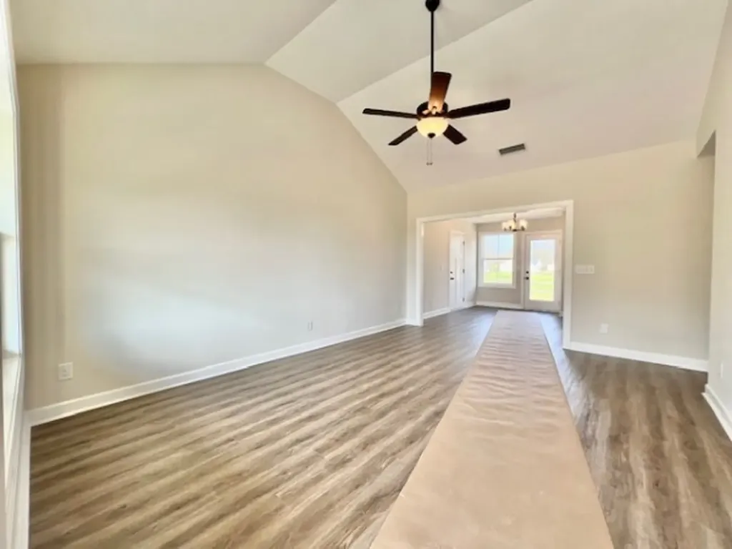 1718 Newt Mcknight Road Mcminnville TN 37110