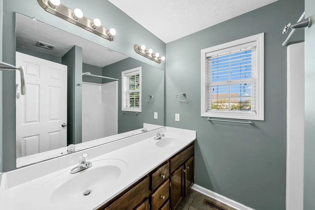 1020 Cindy Jo Court Clarksville TN 37040