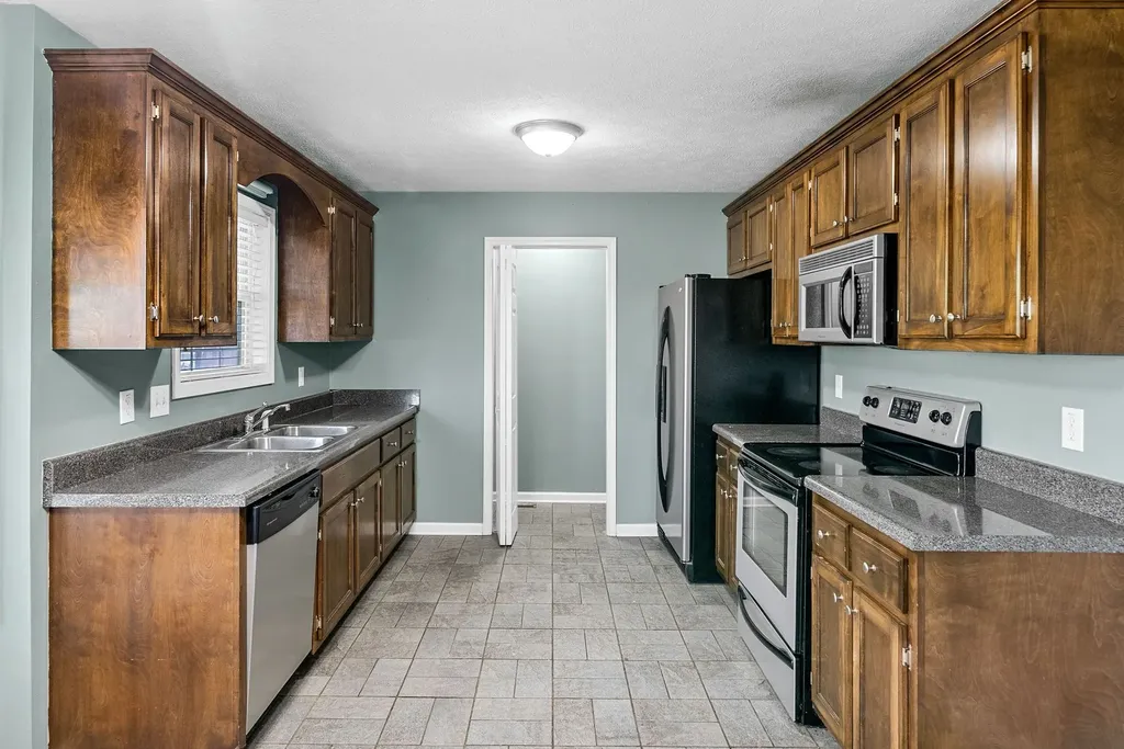 1020 Cindy Jo Court Clarksville TN 37040