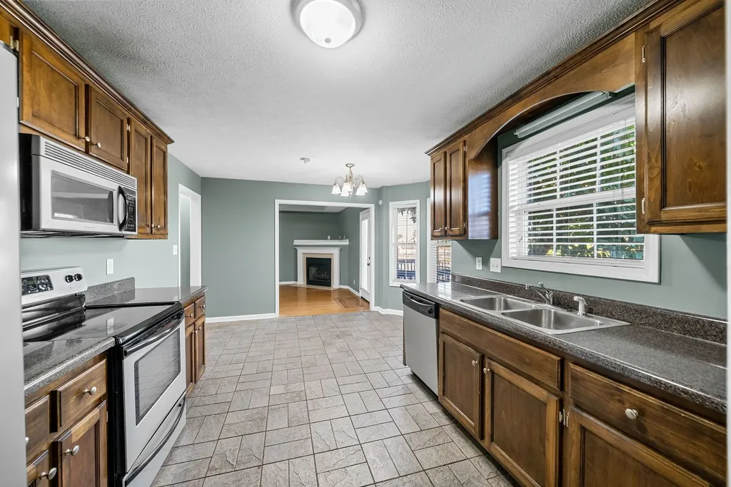 1020 Cindy Jo Court Clarksville TN 37040