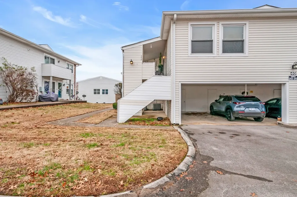 810 Bellevue Nashville TN 37221