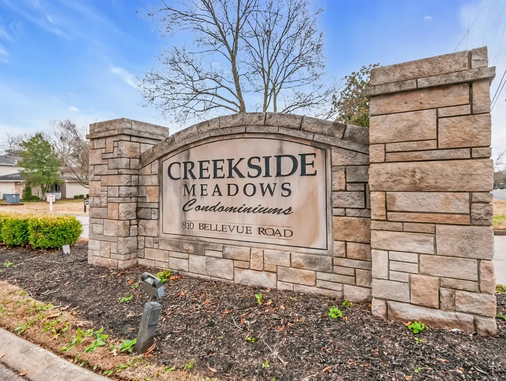 810 Bellevue Nashville TN 37221