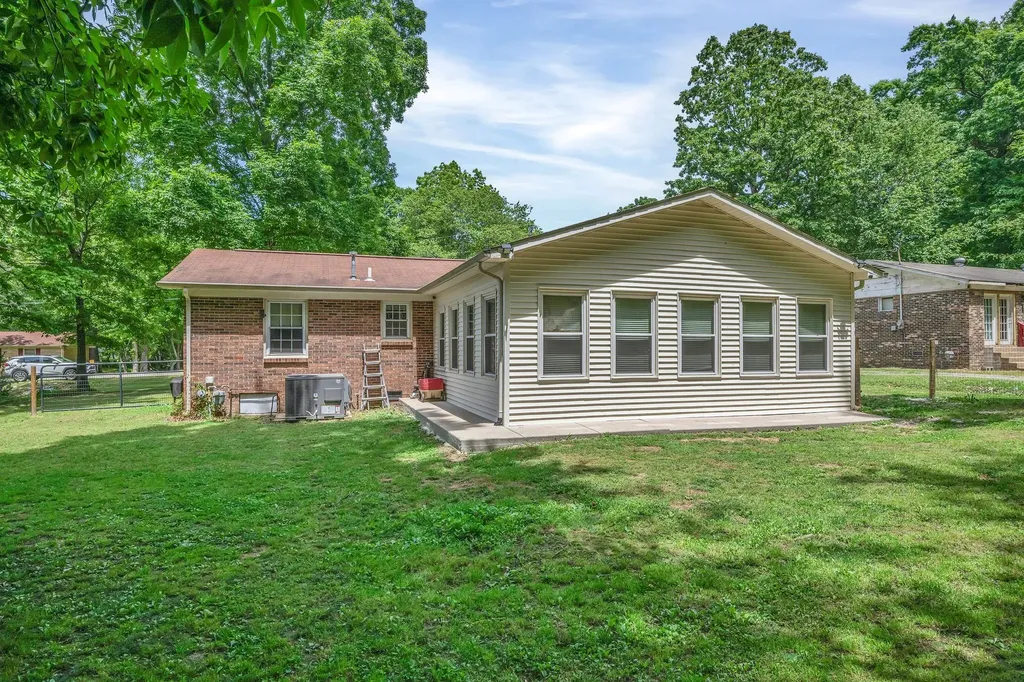 814 Cherokee Drive New Johnsonville TN 37134