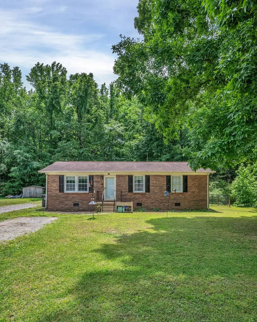 814 Cherokee Drive New Johnsonville TN 37134