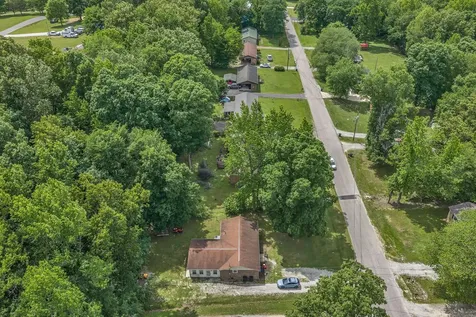 814 Cherokee Drive New Johnsonville TN 37134