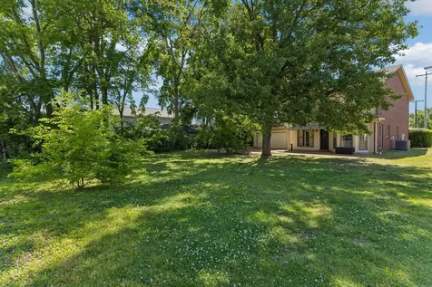 7500 Old Harding Pike Nashville TN 37221
