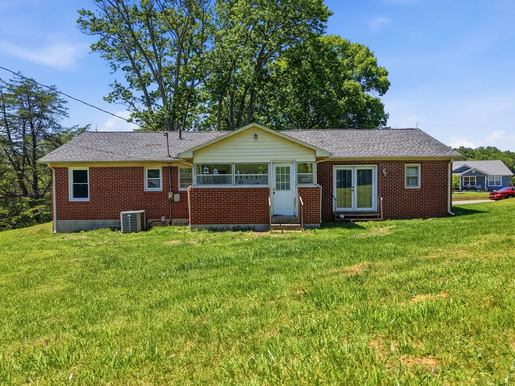 2985 Plum Creek Road Sparta TN 38583