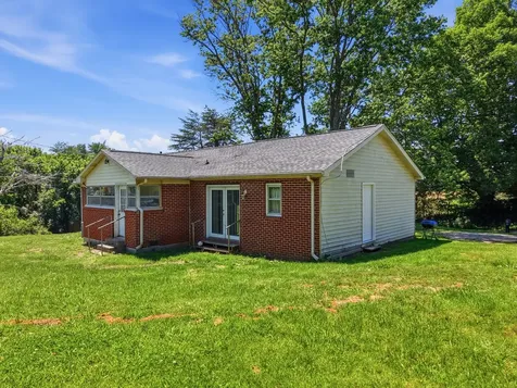 2985 Plum Creek Road Sparta TN 38583