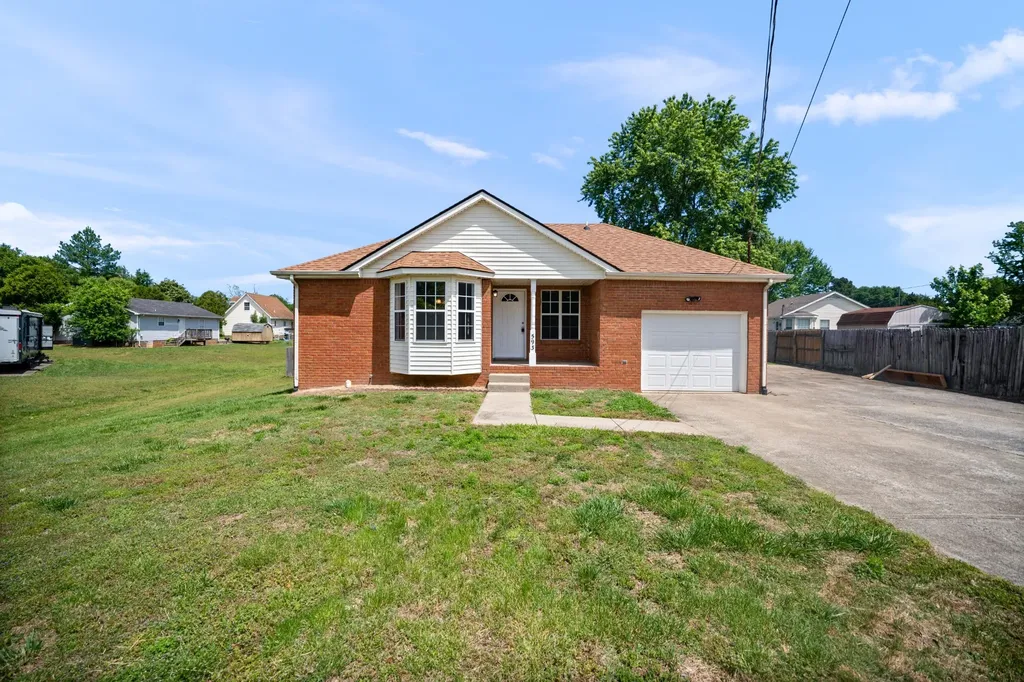 593 Oak Valley Drive Clarksville TN 37042