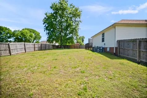 593 Oak Valley Drive Clarksville TN 37042