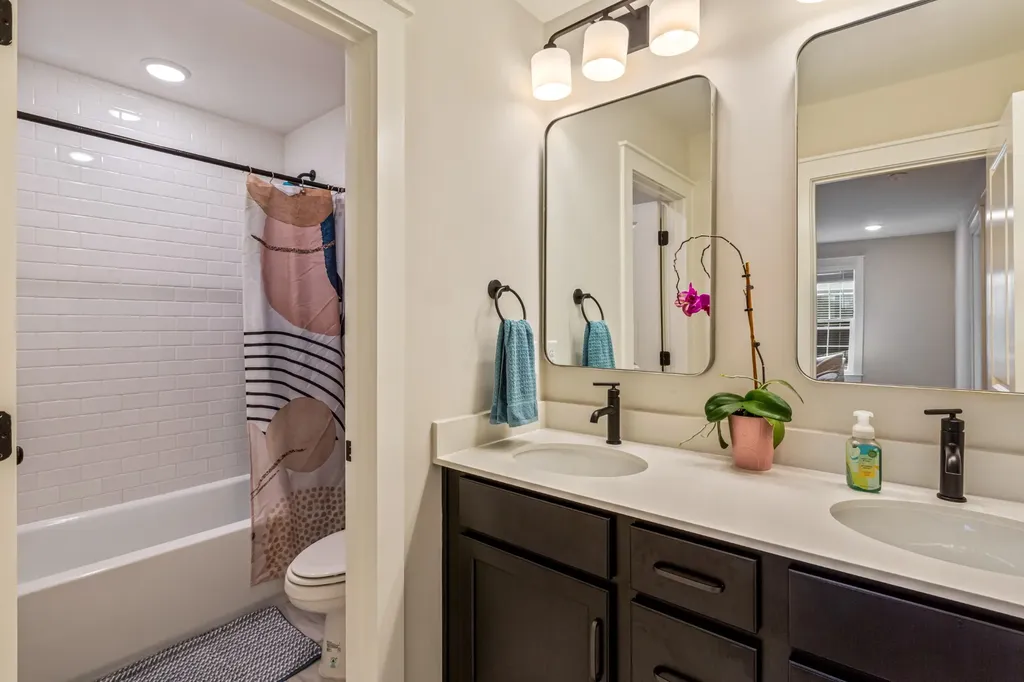 2067 Braidwood Lane Franklin TN 37064