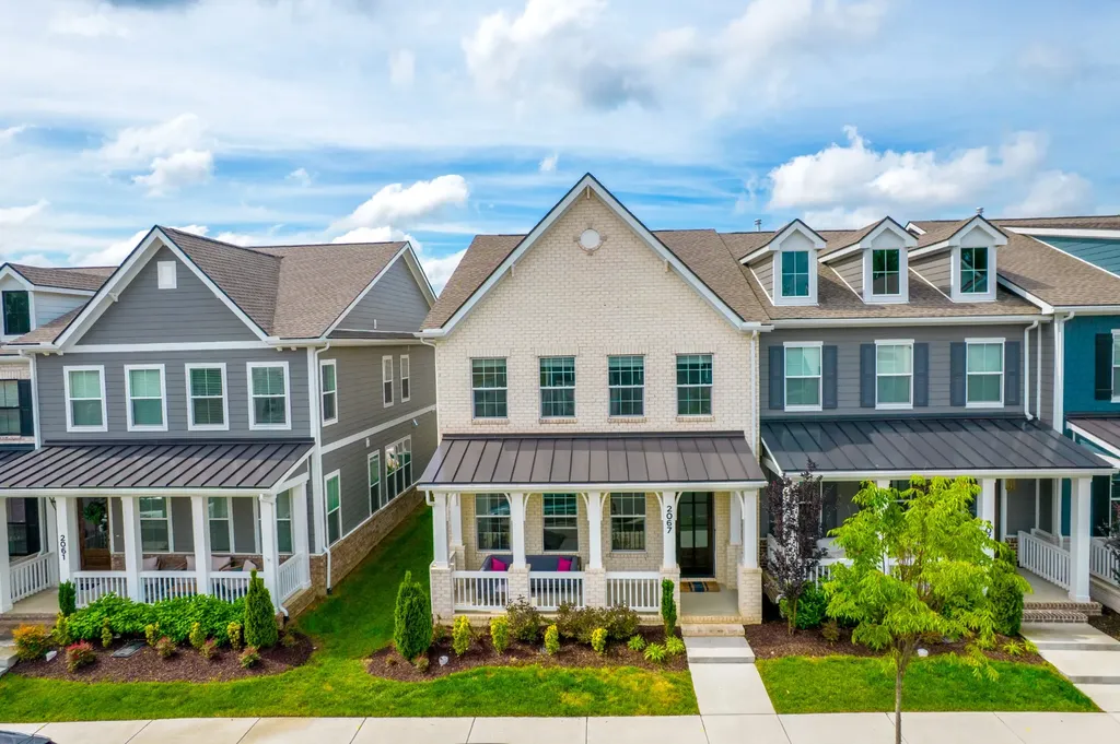 2067 Braidwood Lane Franklin TN 37064