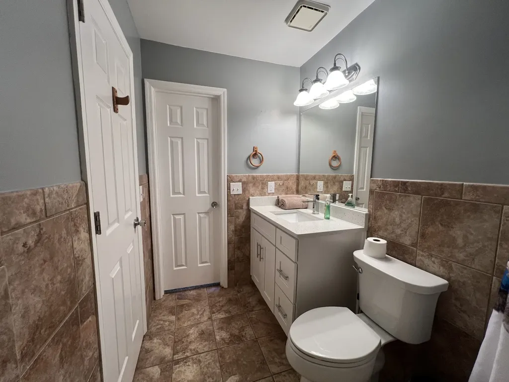 207 Village Cir, W Dickson TN 37055
