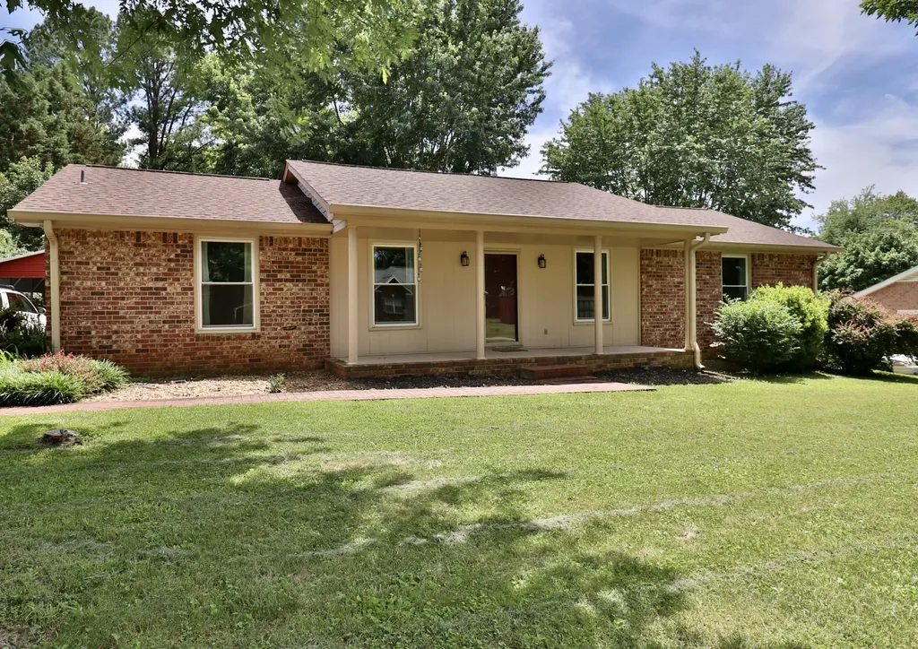 2317 Woodmont Drive Springfield TN 37172