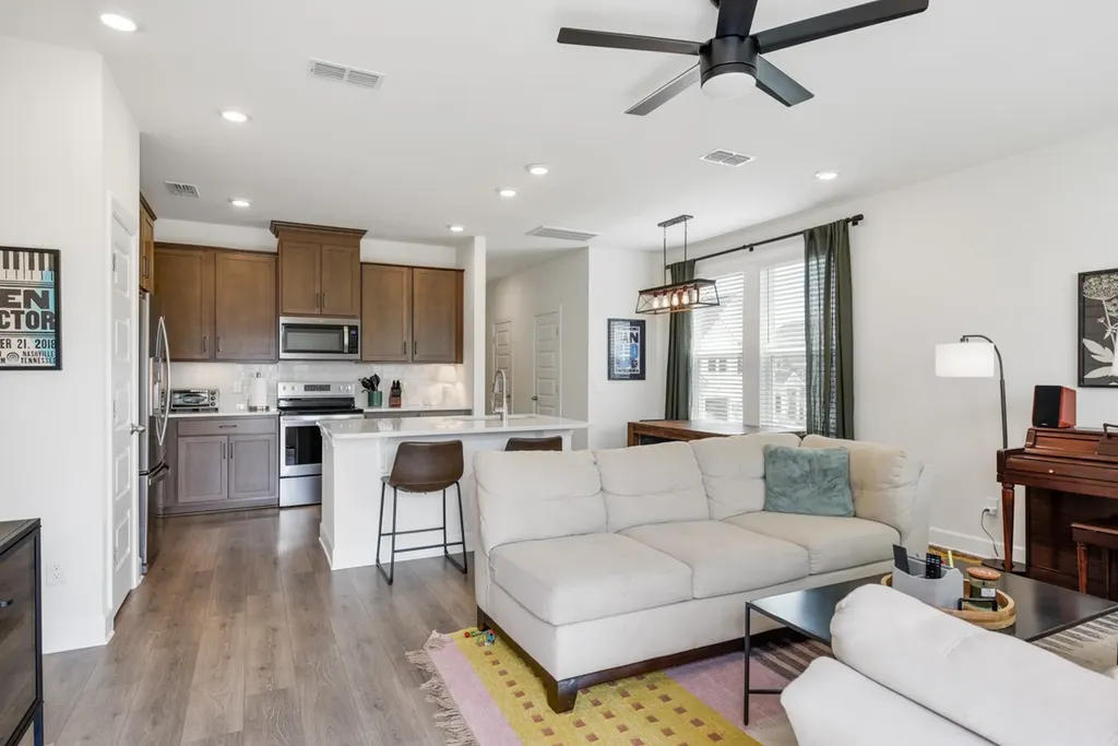 2712 Gossett Trail Nashville TN 37221