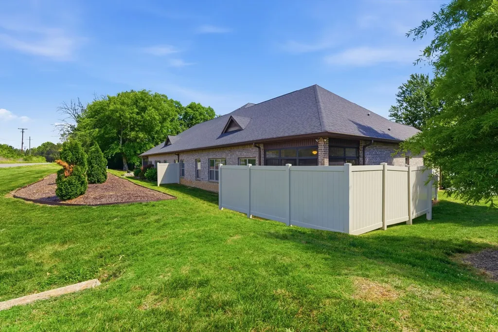99 Silverstone Lane Mount Juliet TN 37122