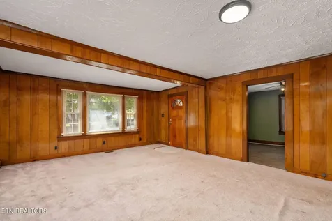303 E Louise Avenue Morristown TN 37813