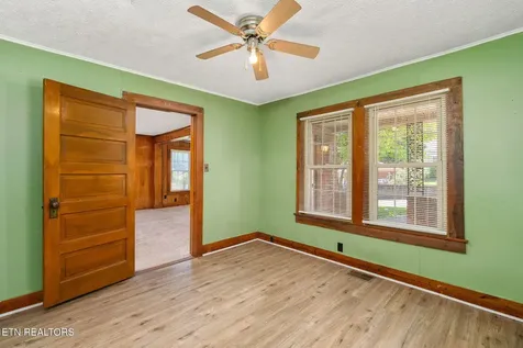 303 E Louise Avenue Morristown TN 37813