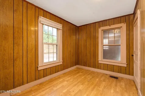303 E Louise Avenue Morristown TN 37813