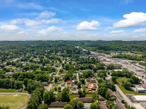 303 E Louise Avenue Morristown TN 37813