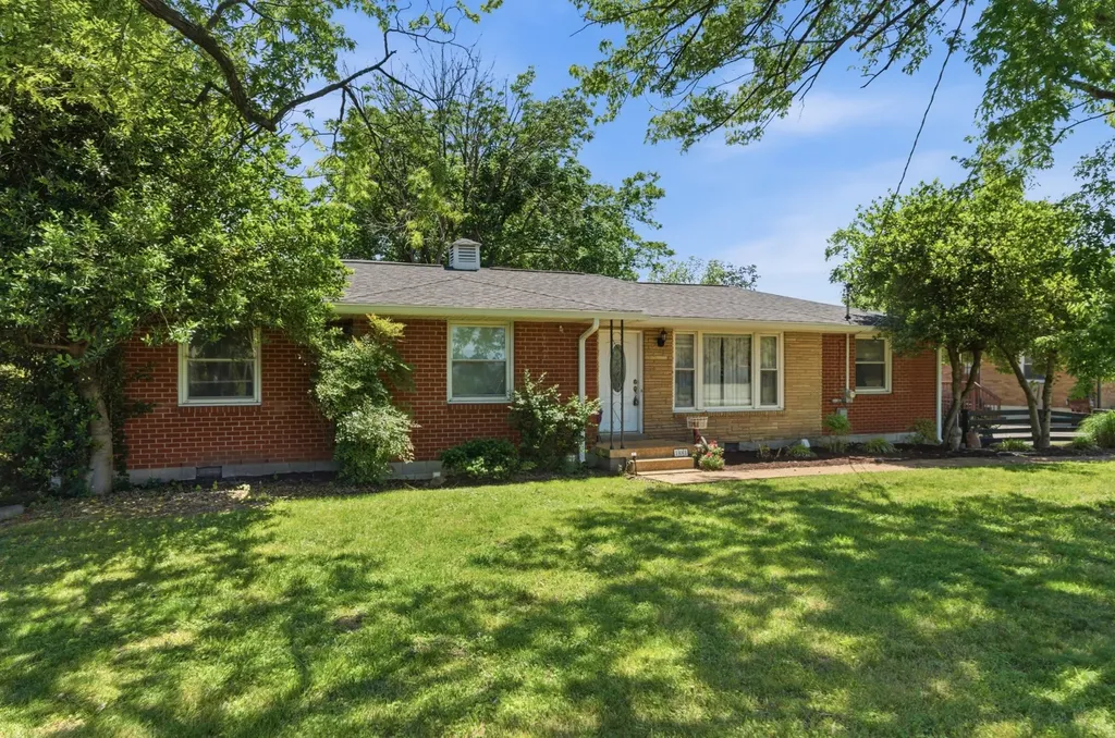 101 Newport Drive Old Hickory TN 37138