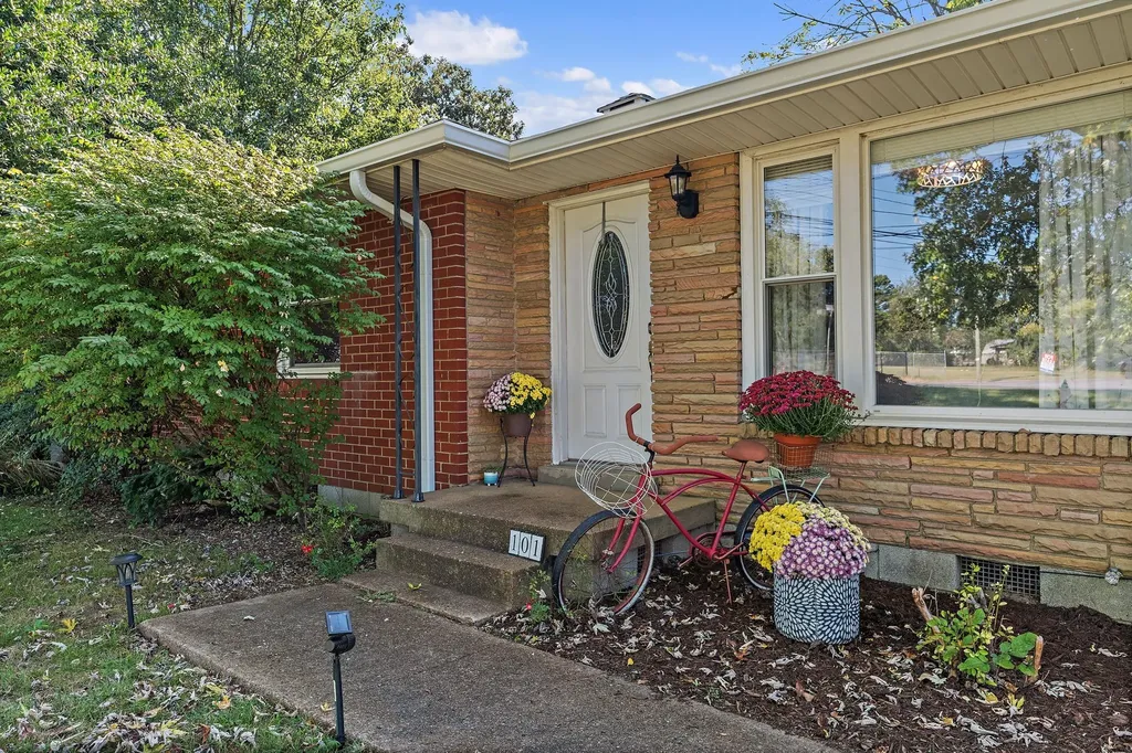 101 Newport Drive Old Hickory TN 37138