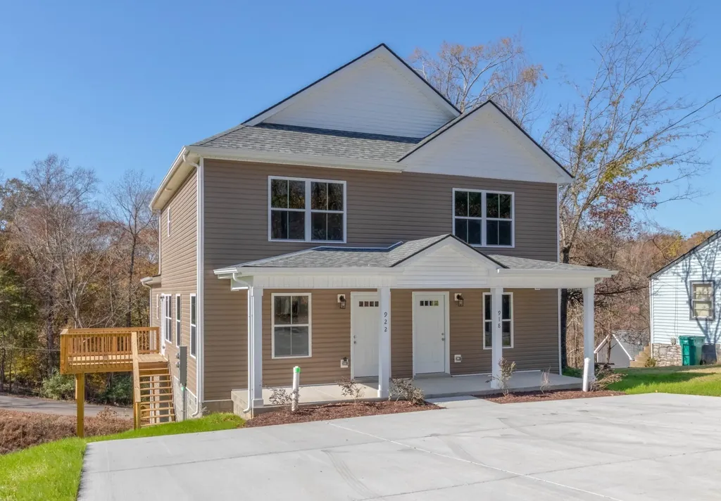 922 E Happy Hollow Drive Clarksville TN 37040