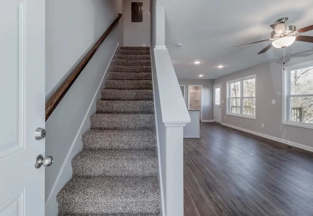 922 E Happy Hollow Drive Clarksville TN 37040