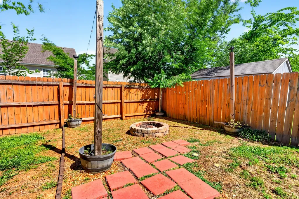 3727 Suiter Road Clarksville TN 37040