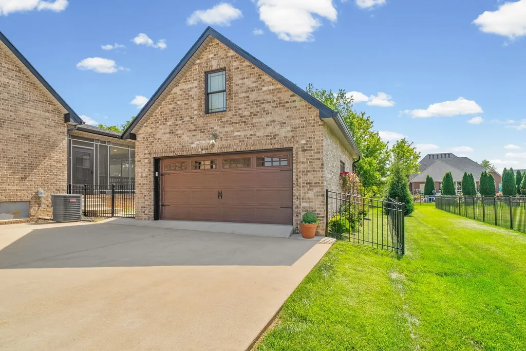 3049 Eliza Drive Clarksville TN 37043