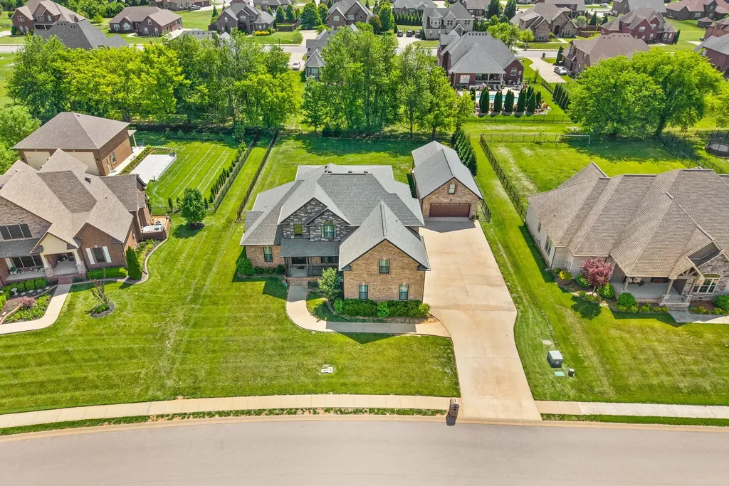 3049 Eliza Drive Clarksville TN 37043