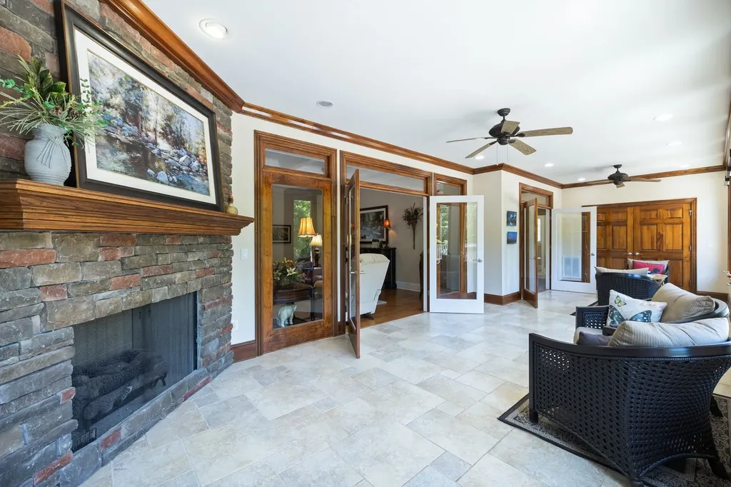 800 Grove Road Morrison TN 37357