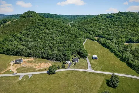 914 Wartrace Highway Pleasant Shade TN 37145