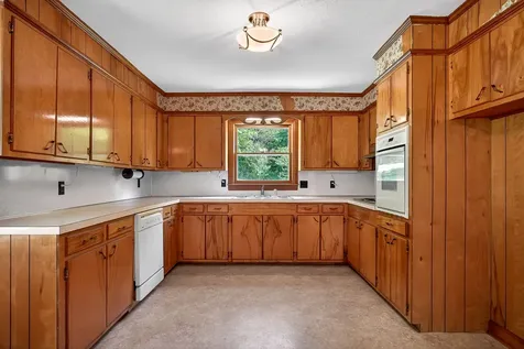 914 Wartrace Highway Pleasant Shade TN 37145
