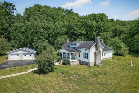 914 Wartrace Highway Pleasant Shade TN 37145