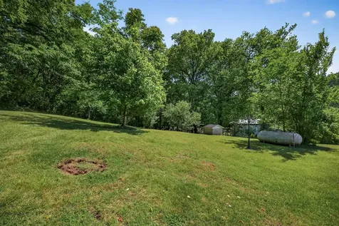 914 Wartrace Highway Pleasant Shade TN 37145
