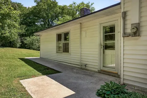 914 Wartrace Highway Pleasant Shade TN 37145