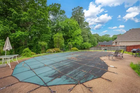 14 Brookhollow Cove Jackson TN 38305