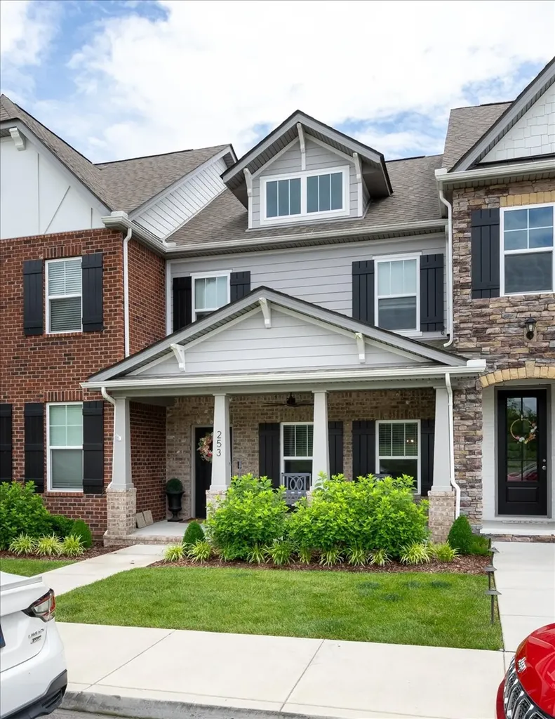 253 Grandstand Boulevard Gallatin TN 37066