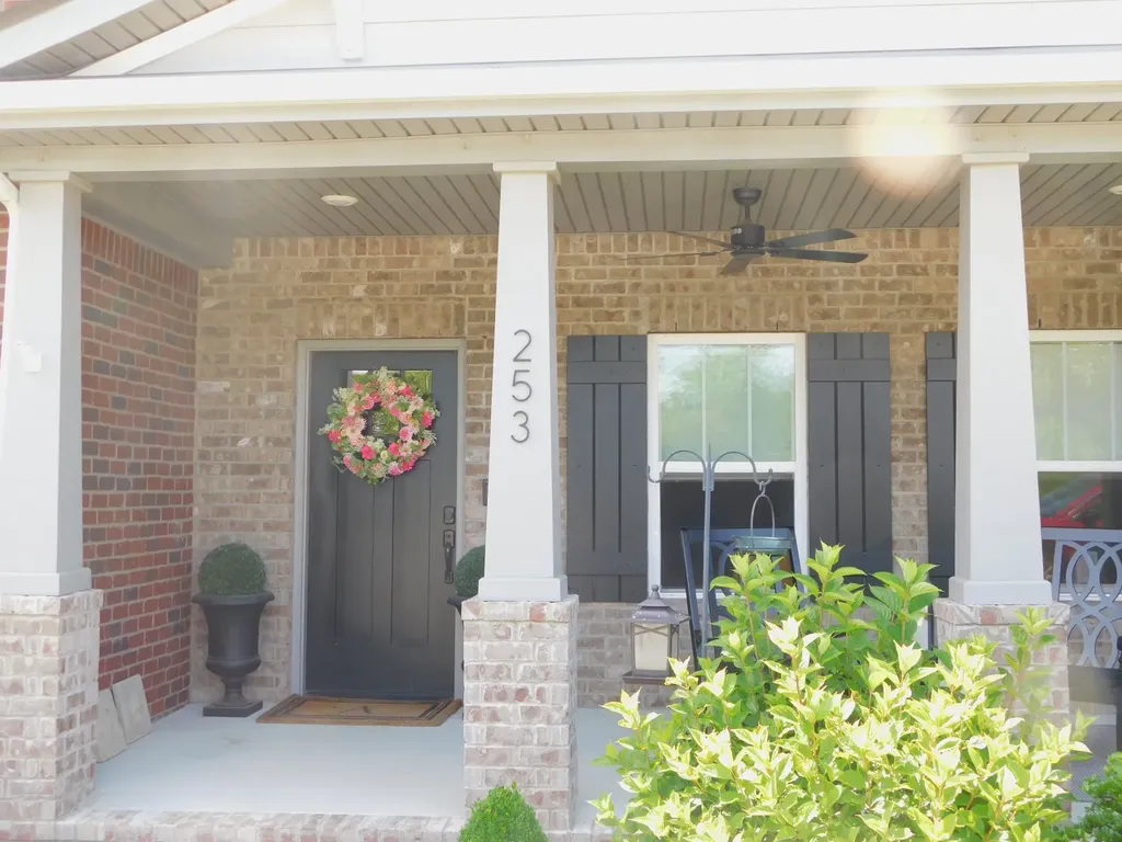 253 Grandstand Boulevard Gallatin TN 37066