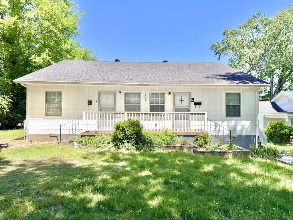 857 Greenwood Avenue Clarksville TN 37040