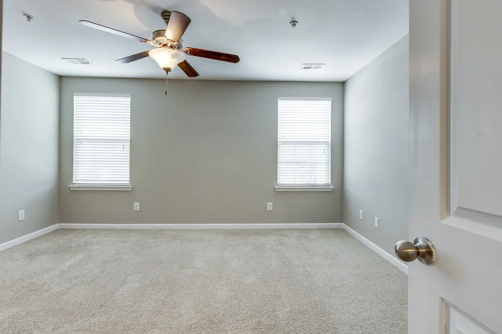 6007 Dupont Cove Spring Hill TN 37174