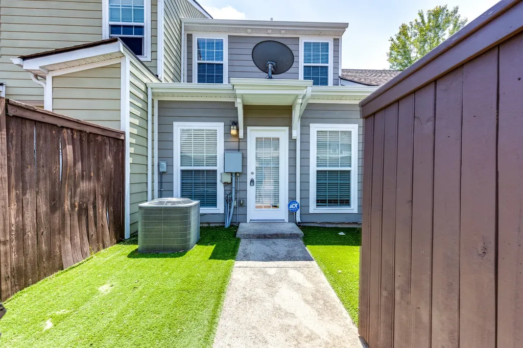 6007 Dupont Cove Spring Hill TN 37174