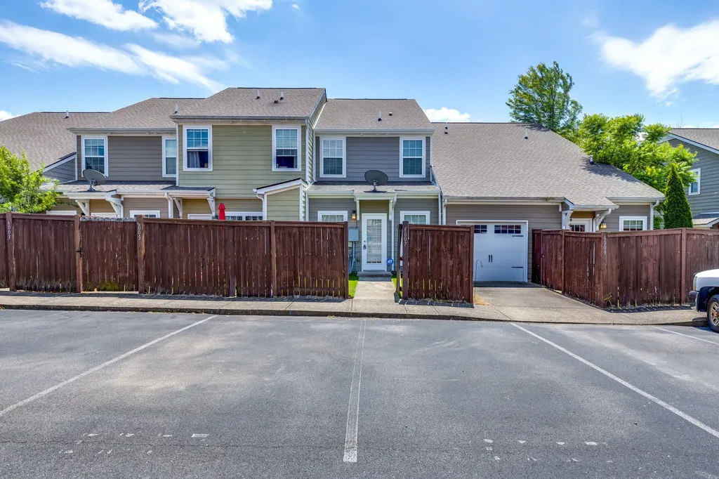 6007 Dupont Cove Spring Hill TN 37174