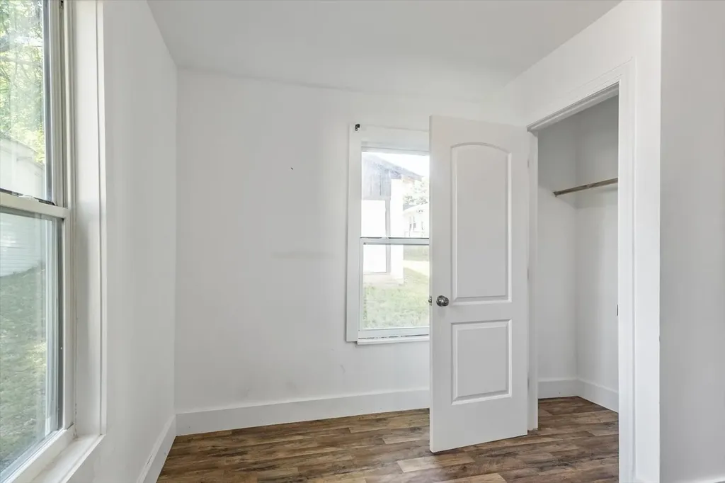 1117 S Glade Street Columbia TN 38401