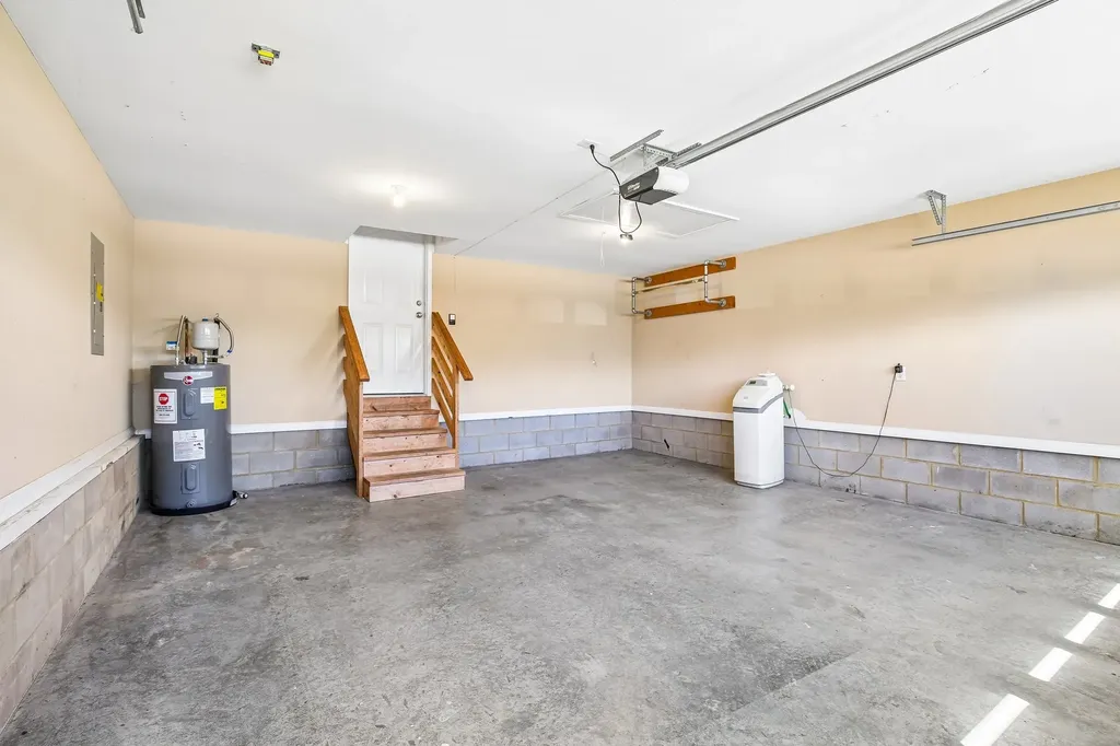 3800 Cindy Jo Dr, N Clarksville TN 37040